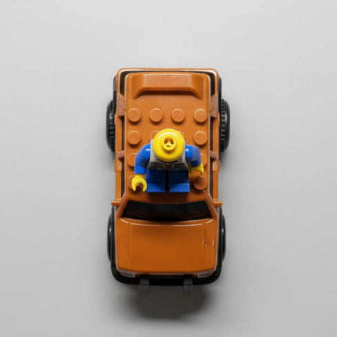 Brun lego bil oppefra flexi trax